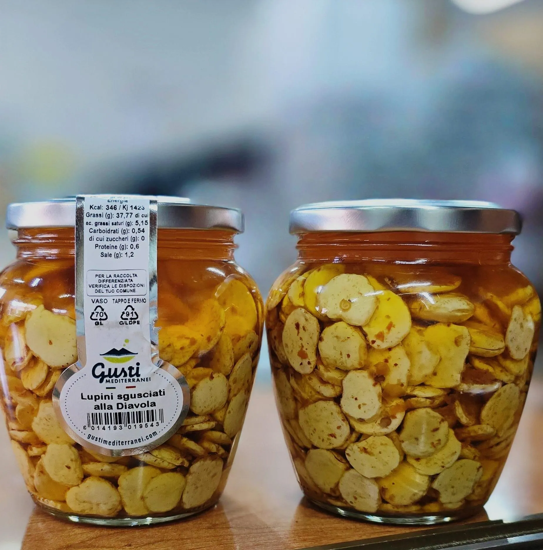 LUPINI SGUSCIATI ALLA DIAVOLA IN OLIO - immagine 2