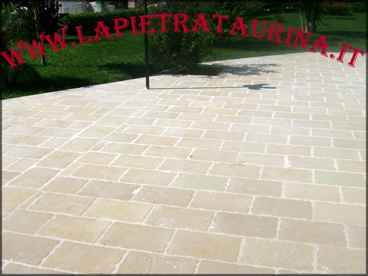 Chianca Pugliese produzione e vendita di pavimenti in pietra.